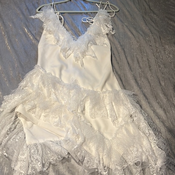 LUXURY LITTLE WHITE DRESS - Picture 3 of 5